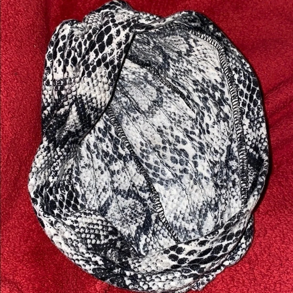 Snake print stretchy stylish  turban - Picture 8 of 9